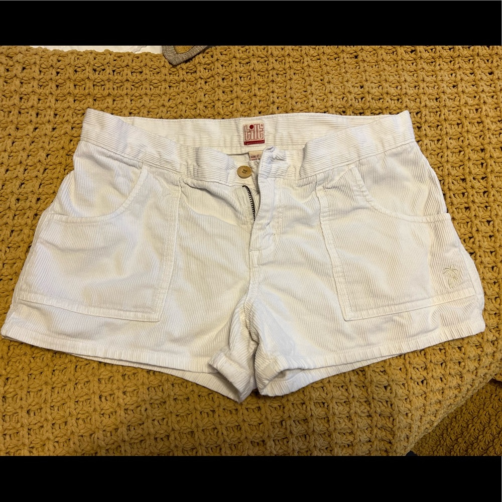 Tilt white corduroy shorts